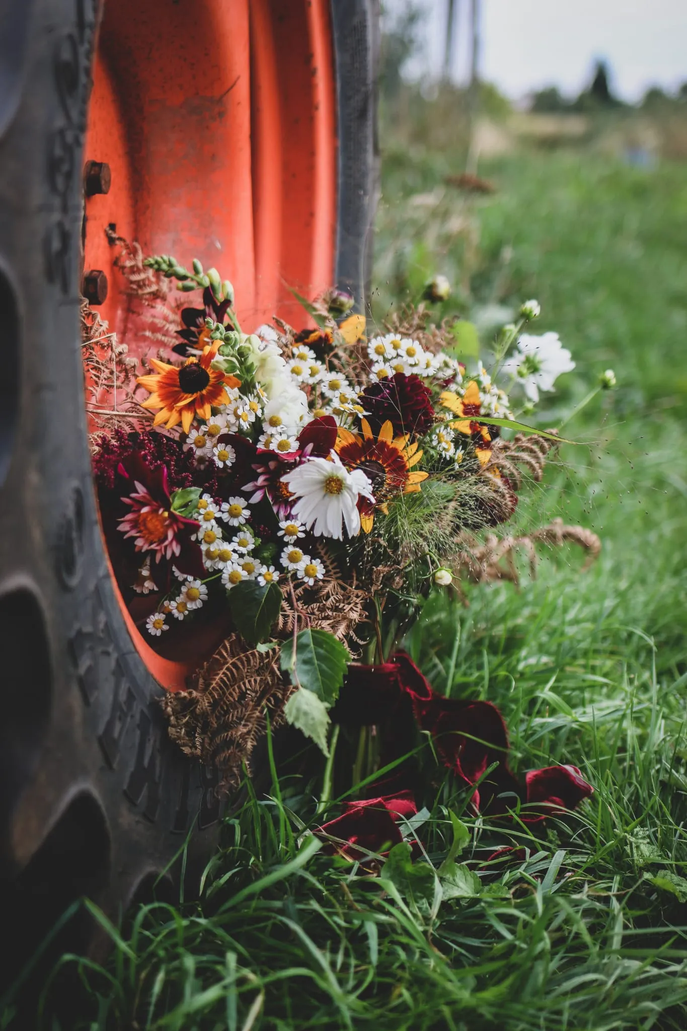 Seasonal bridal bouquet