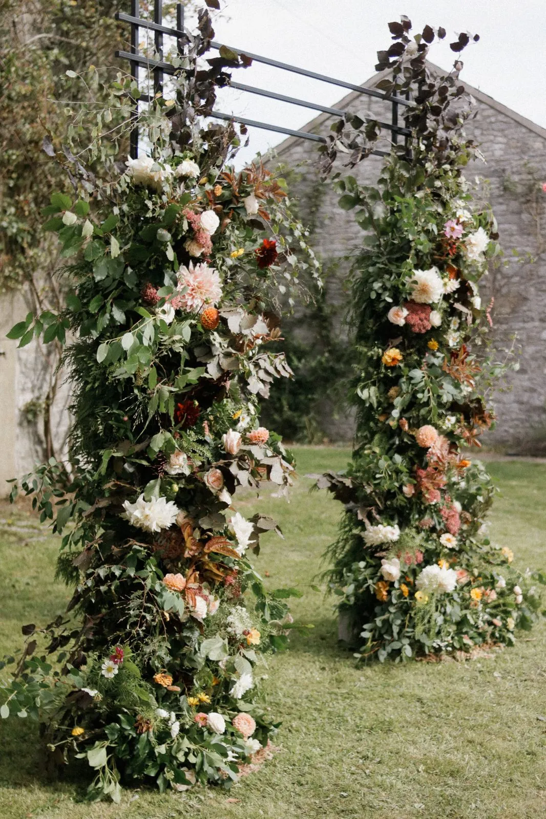 Seasonal wedding flowers