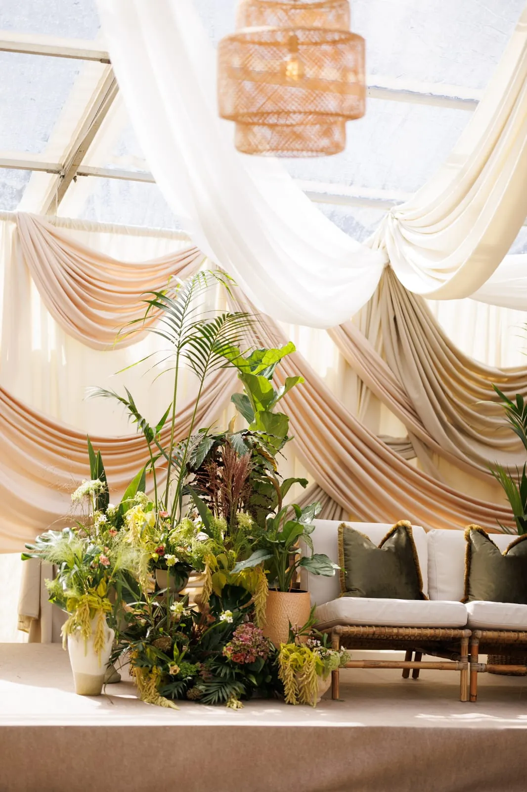 Seasonal wedding flowers