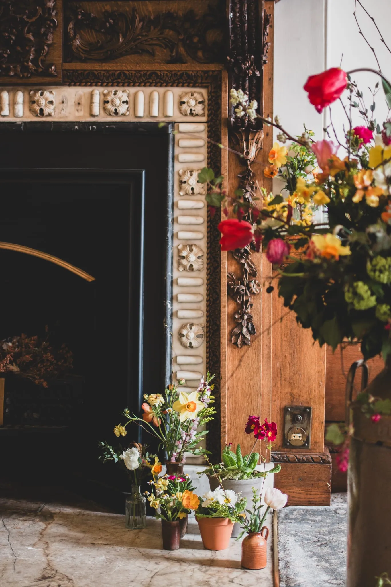 Seasonal wedding flowers
