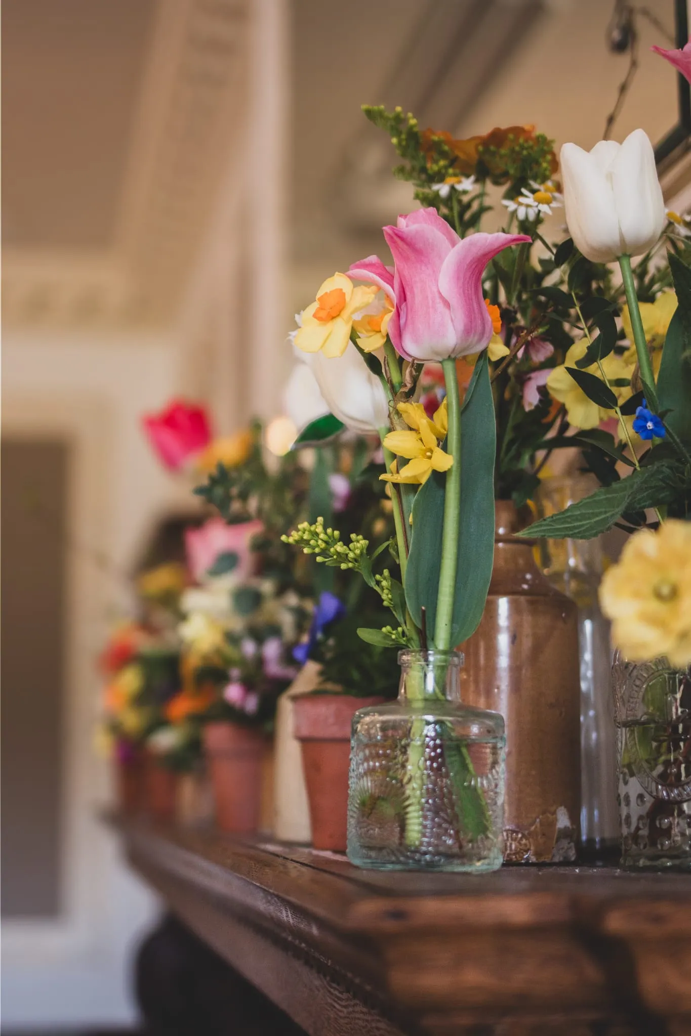 Seasonal wedding flowers