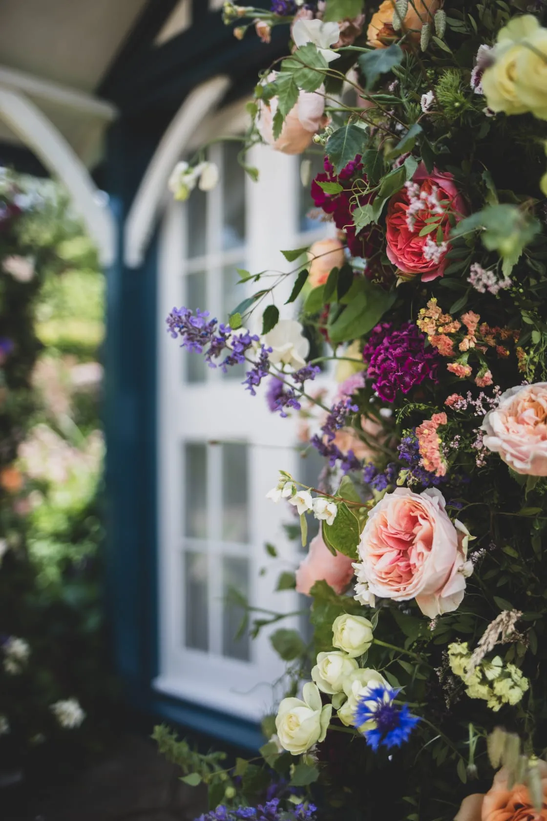 Seasonal wedding flowers