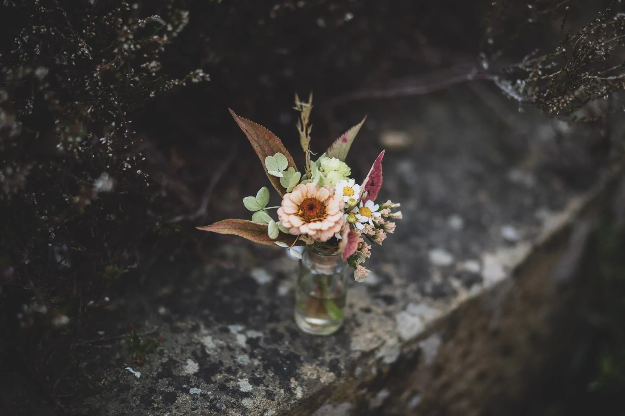 Seasonal wedding flowers
