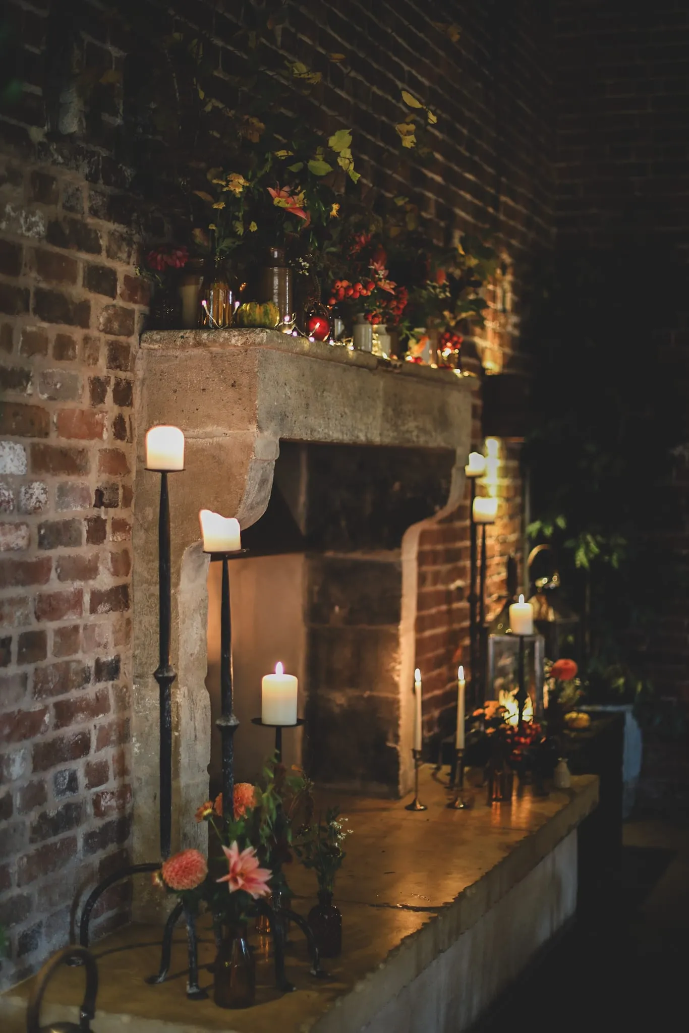 Seasonal wedding flowers