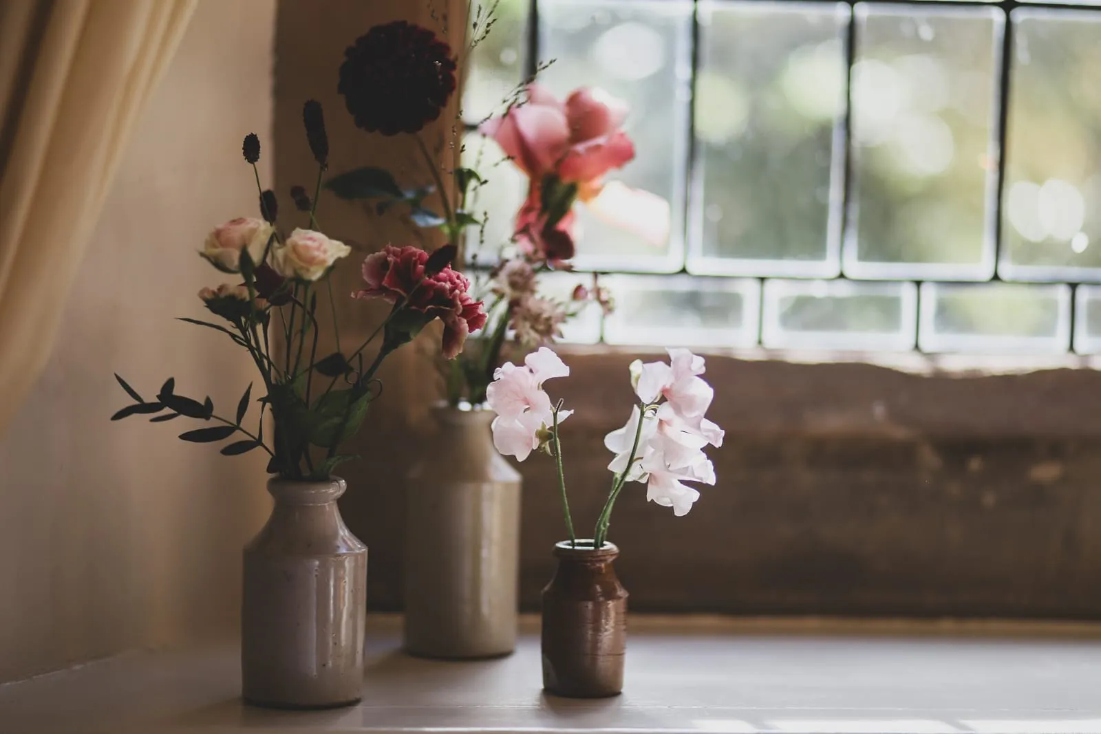 Seasonal wedding flowers