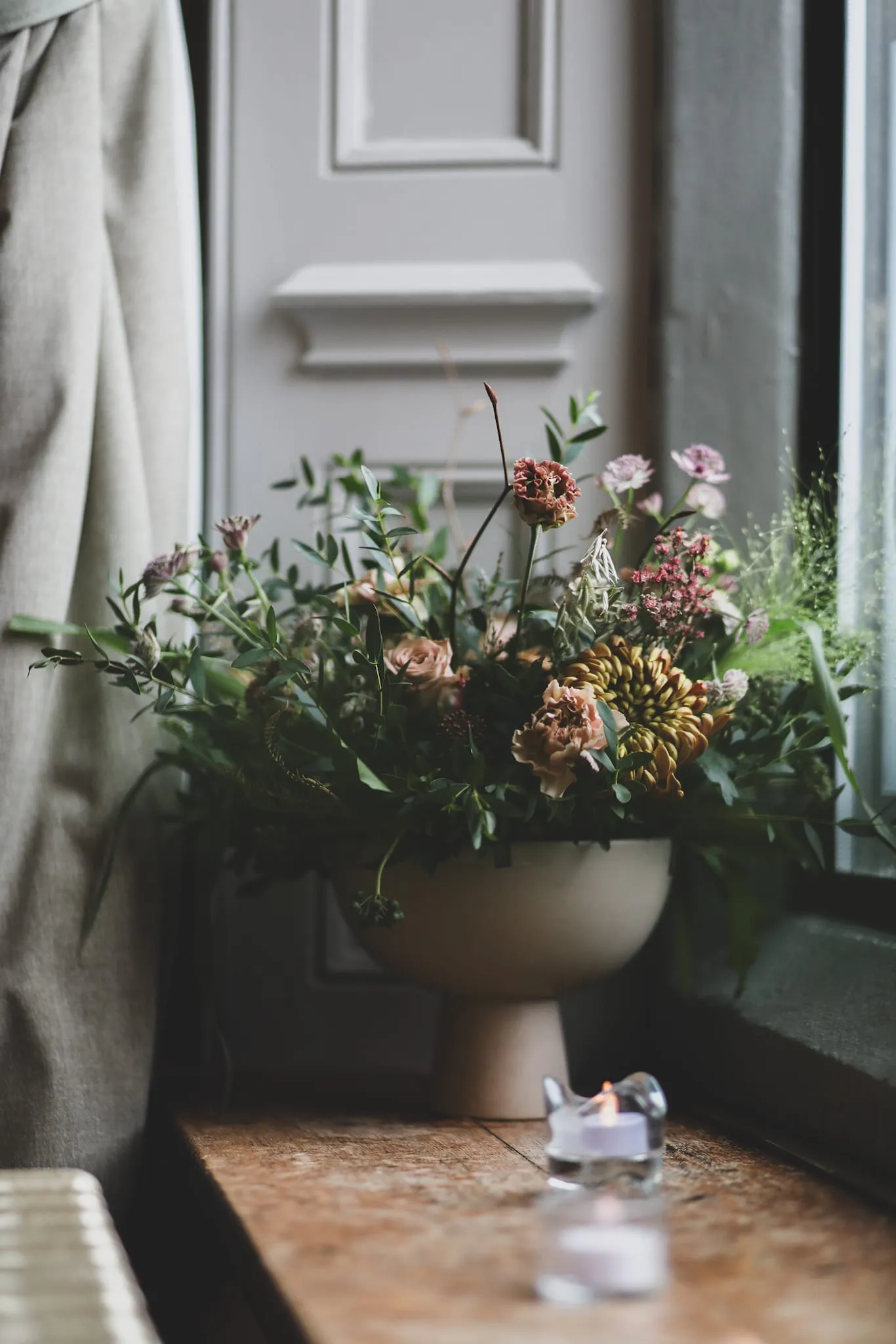 Seasonal wedding flowers