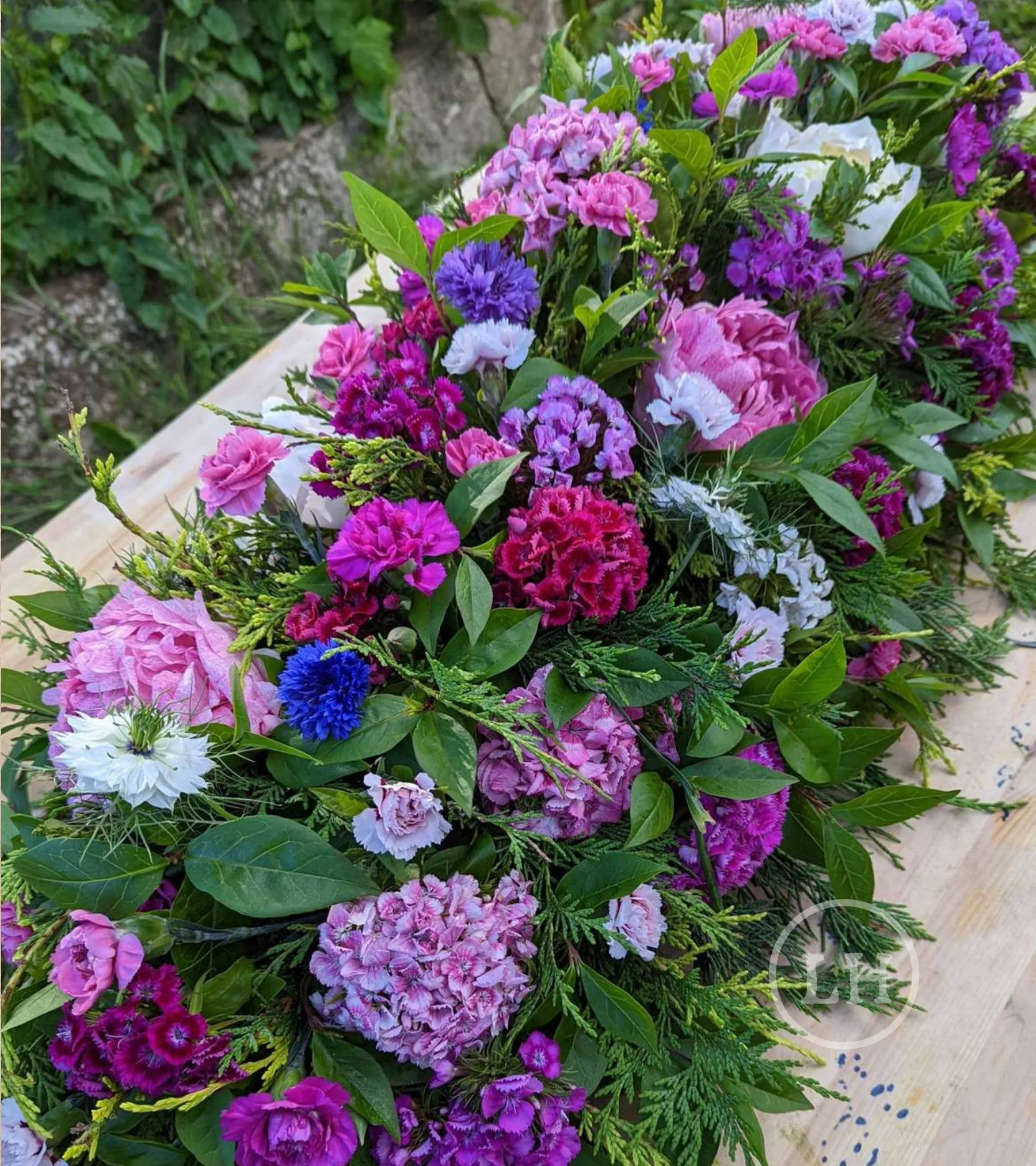 Seasonal full casket spray
